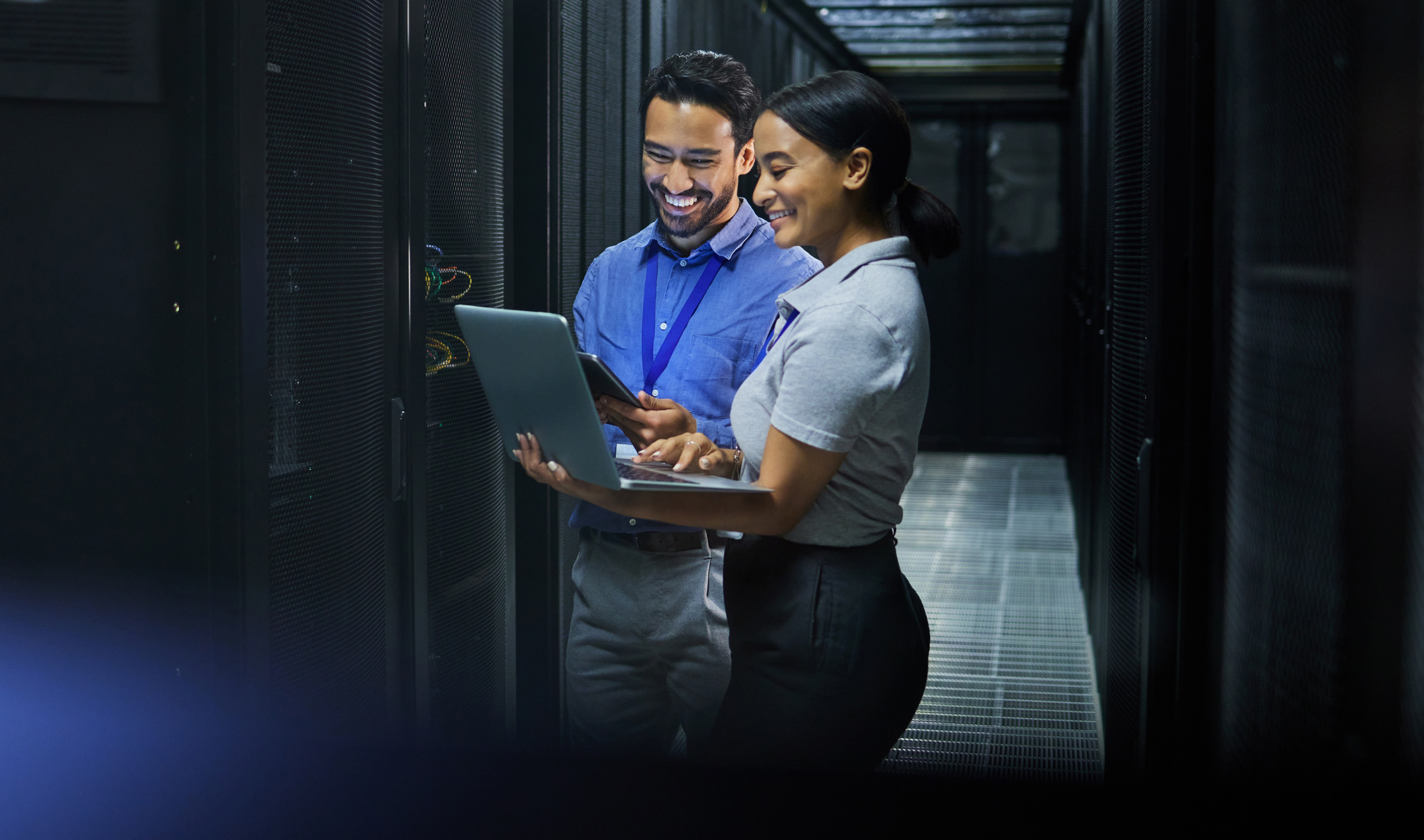 IT workforce solution engineers in a data center